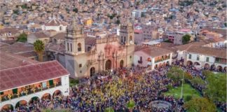 Semana Santa en Ayacucho: Más de 30 mil visitantes llegan a la ciudad: Casi el 90% de hospedajes están llenos Ayacucho - Semana Santa