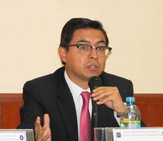 Crisis Político Pone en Riesgo la Institucionalidad del País